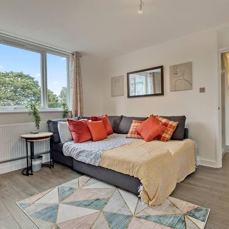 Hidden Gem In Battersea W/ Free Parking Apartment London Luaran gambar