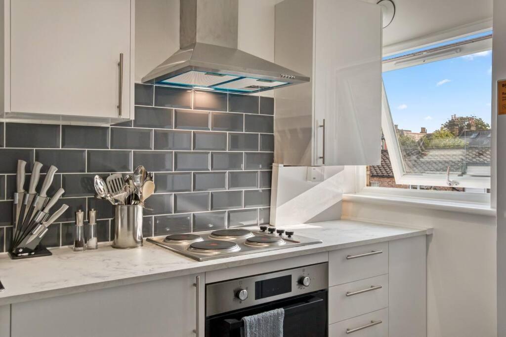Hidden Gem In Battersea W/ Free Parking Apartment London Luaran gambar