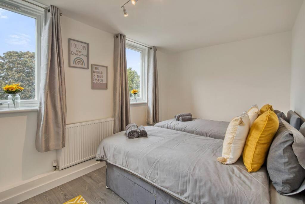 Hidden Gem In Battersea W/ Free Parking Apartment London Luaran gambar