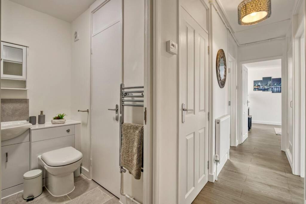 Hidden Gem In Battersea W/ Free Parking Apartment London Luaran gambar